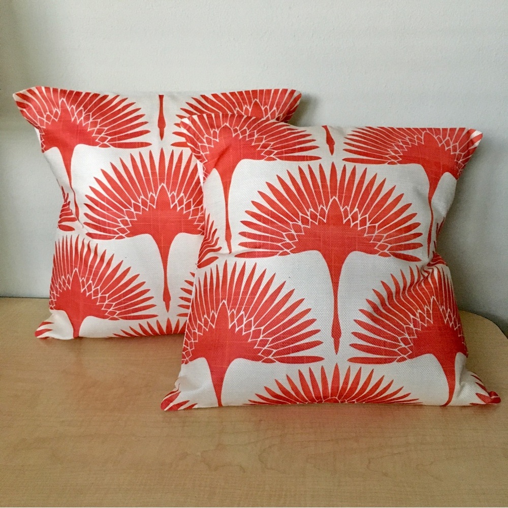 LP NWT Abstract Birds Cranes Geese Print Throw Pillow Covers Set of 2